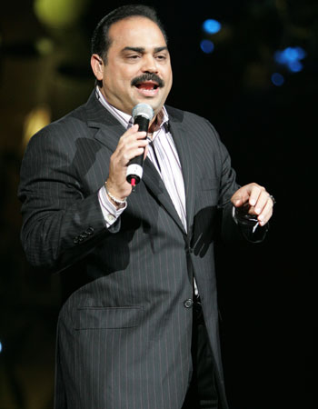 Gilberto Santa Rosa el Caballero de la Salsa
